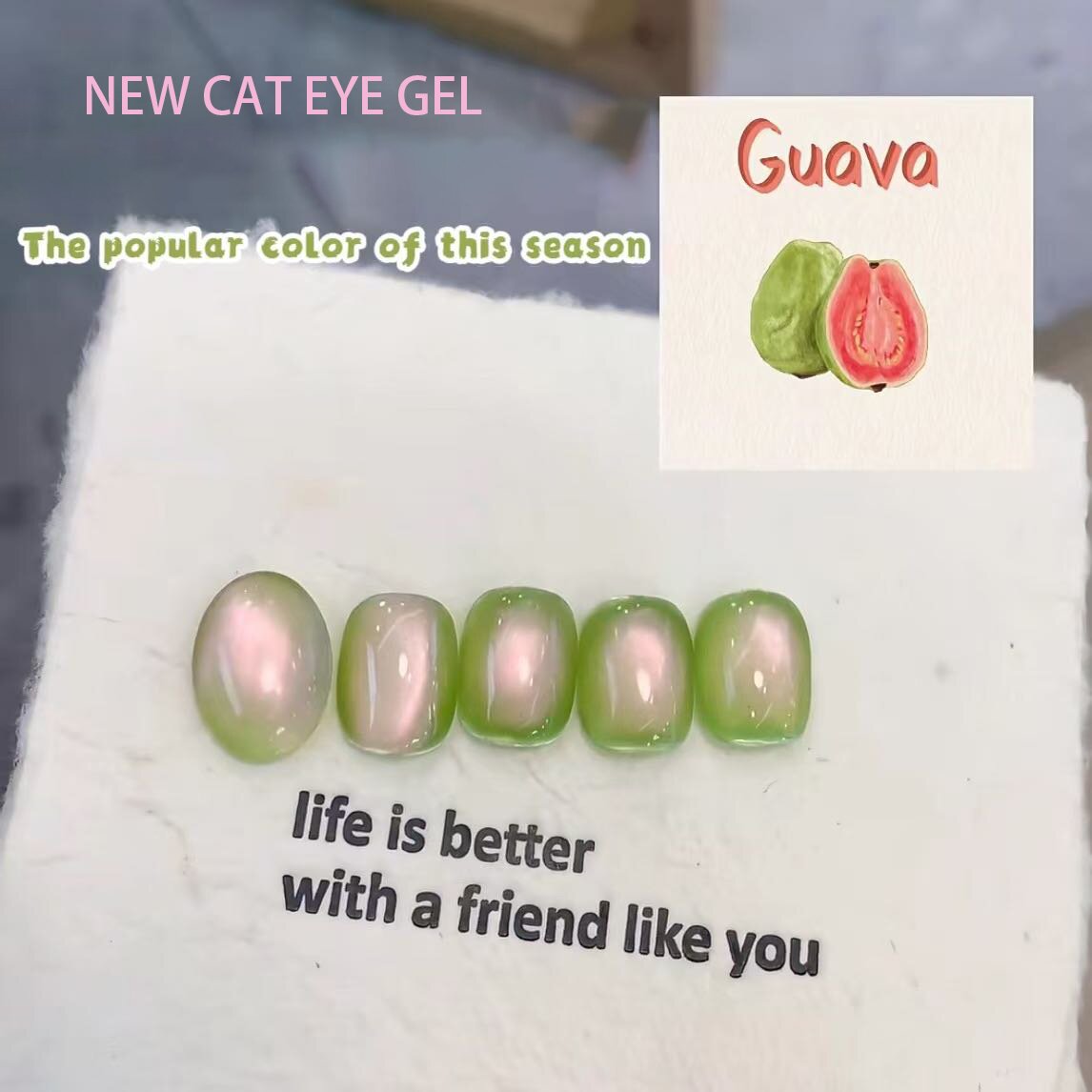 Poloneză de gel pentru ochi de pisică inspirată de Guava are loc în mod central în moda unghiilor