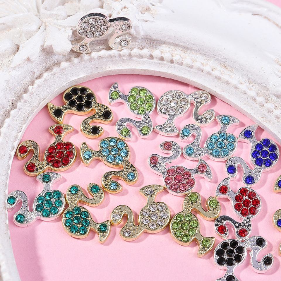 Charm pentru unghii din metal Kawaii